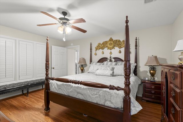 1701 E Carter Drive, Brownfield, TX 79316