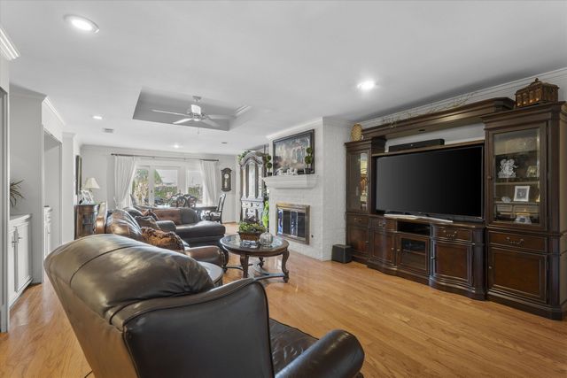 1701 E Carter Drive, Brownfield, TX 79316