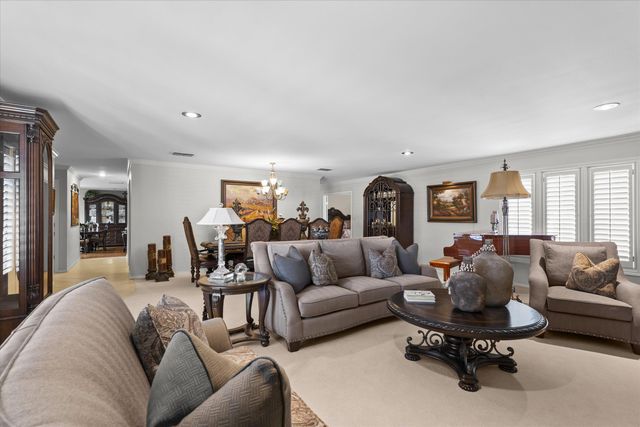 1701 E Carter Drive, Brownfield, TX 79316