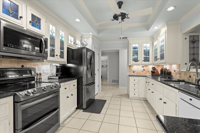 1701 E Carter Drive, Brownfield, TX 79316