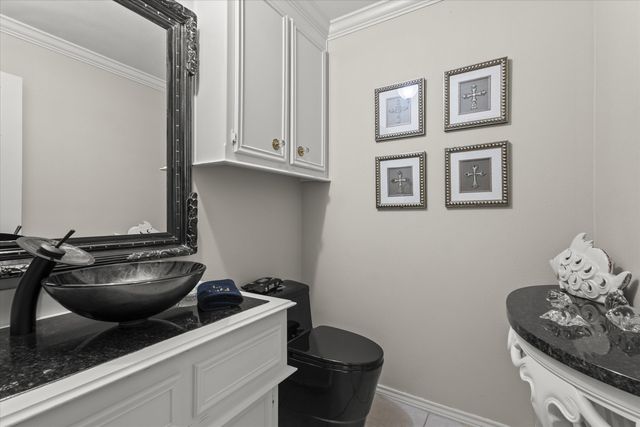 1701 E Carter Drive, Brownfield, TX 79316