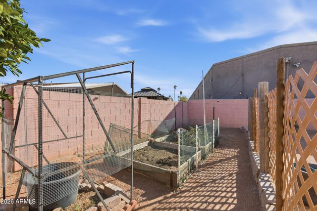 349 S ALVARO Circle, Mesa, AZ 85206