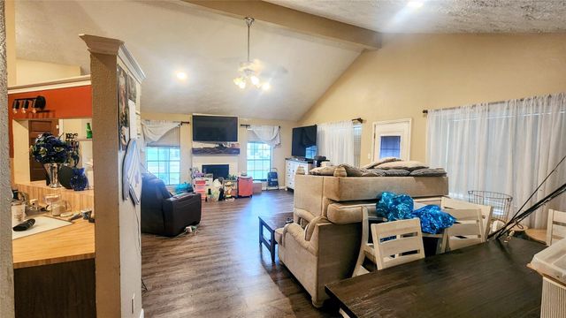 910 Wildwood Drive, Deer Park, TX 77536
