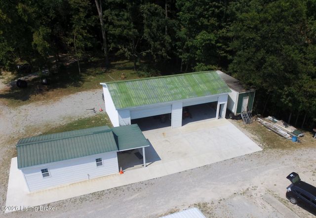 13400 N Blakely Ln, Louisville, KY 40272