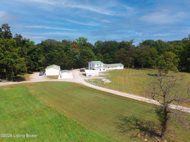 13400 N Blakely Ln, Louisville, KY 40272