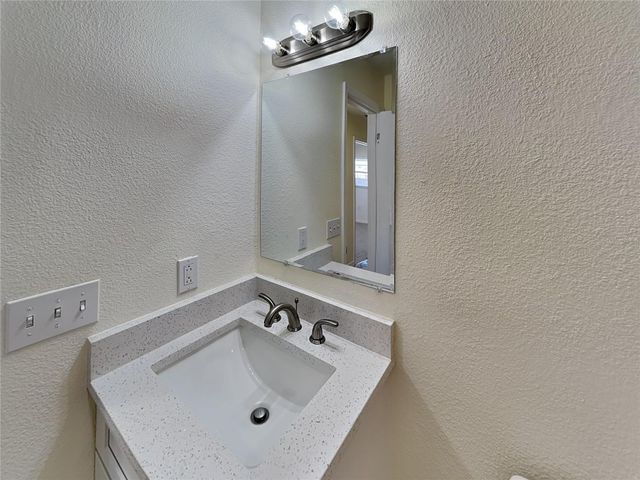 465 OAK DRIVE, Tavares, FL 32778