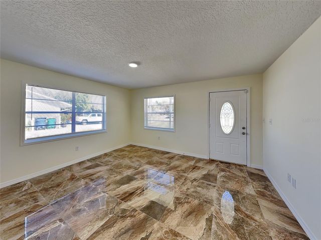 465 OAK DRIVE, Tavares, FL 32778