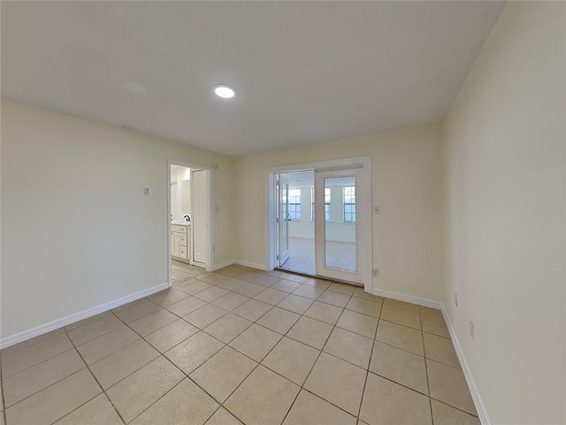 465 OAK DRIVE, Tavares, FL 32778