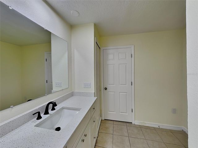 465 OAK DRIVE, Tavares, FL 32778