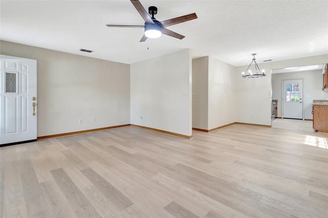 1483 DISSTON, Clermont, FL 34711