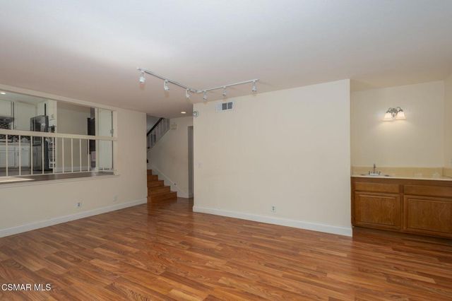 3505 Birdsong Avenue, Thousand Oaks, CA 91360