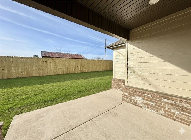 2687 Relaxation Avenue, Springdale, AR 72764