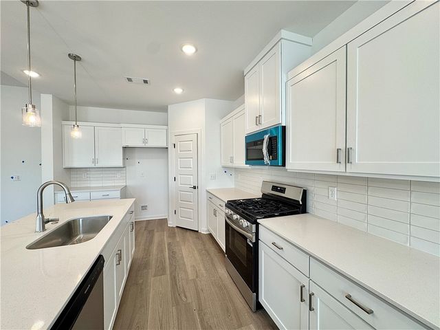 2687 Relaxation Avenue, Springdale, AR 72764