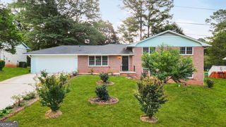 636 Hearon Drive, Stone Mountain, GA 30088