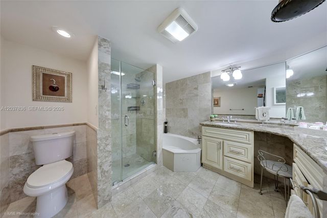 20308 NE 34th Ct 38, Aventura, FL 33180