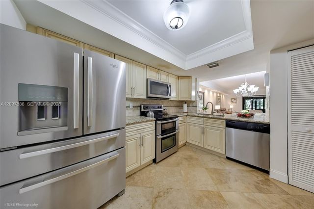 20308 NE 34th Ct 38, Aventura, FL 33180