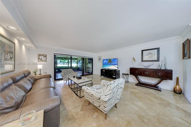 20308 NE 34th Ct 38, Aventura, FL 33180