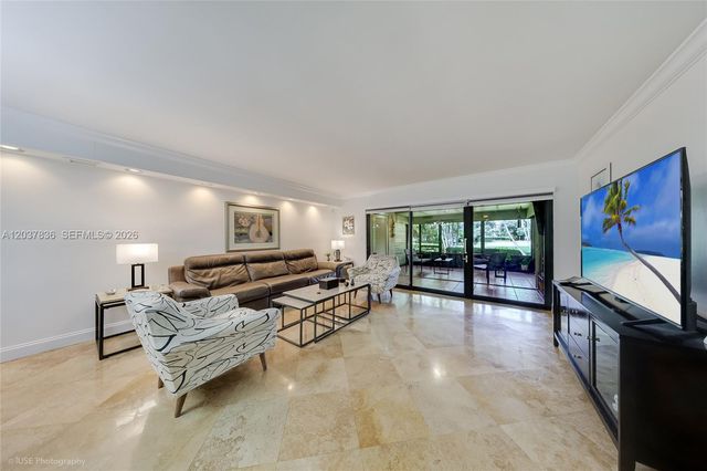 20308 NE 34th Ct 38, Aventura, FL 33180