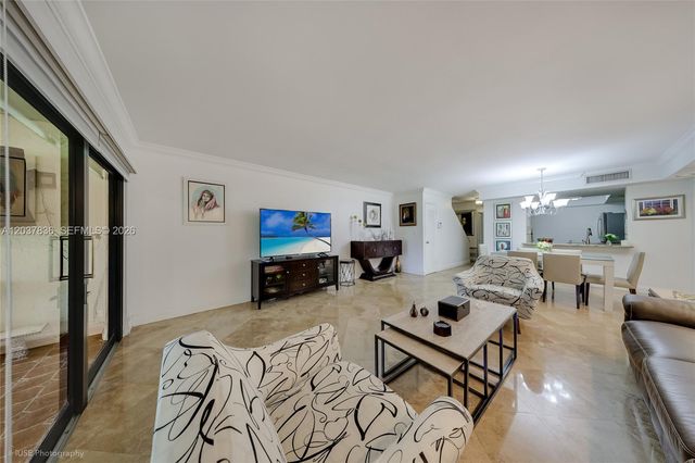 20308 NE 34th Ct 38, Aventura, FL 33180