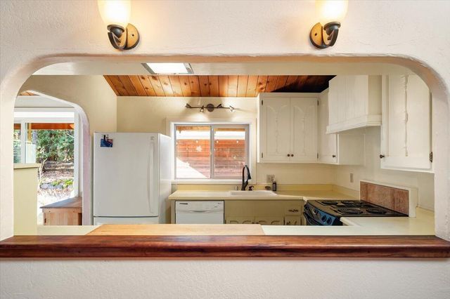 1825 Eddy Circle, Mount Shasta, CA 96067