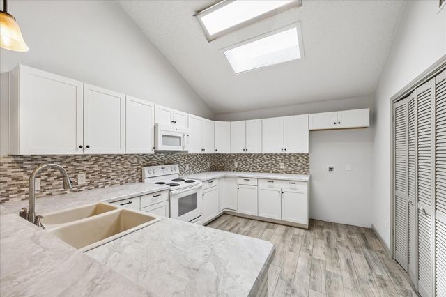 206 Lockett Street, Brenham, TX 77833