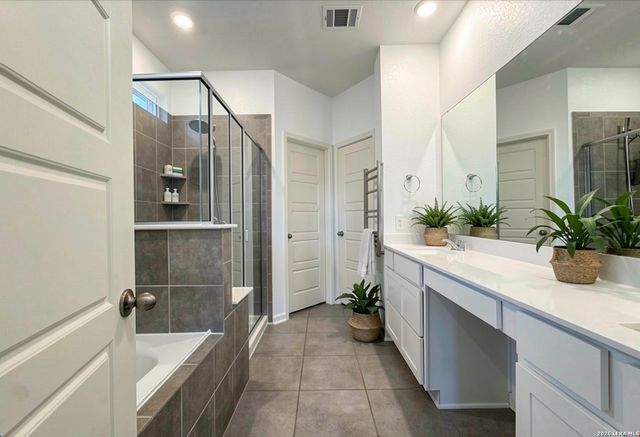 14607 RAINWATER TRL, San Antonio, TX 78253