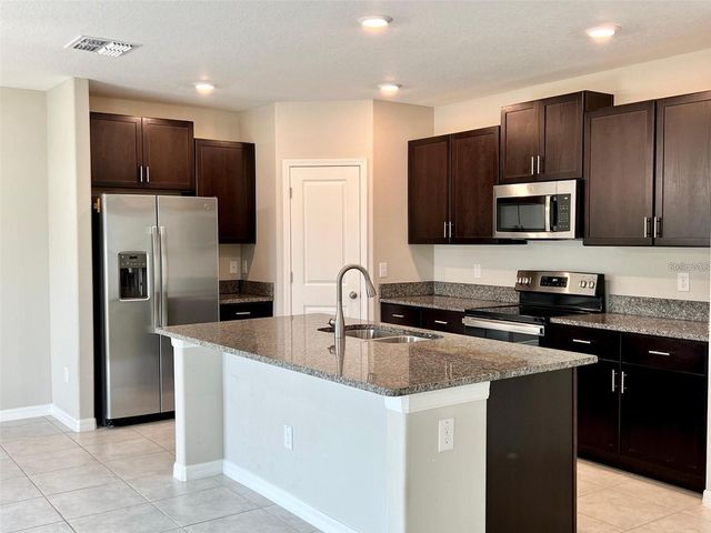 31730 BARREL WAVE WAY, Wesley Chapel, FL 33545