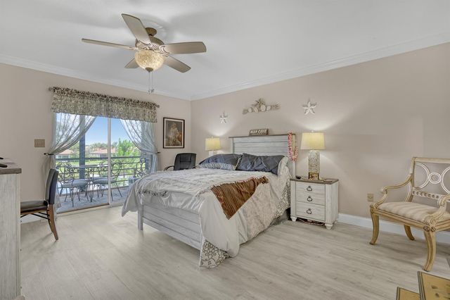 5620 Spindle Palm Court E, Delray Beach, FL 33484