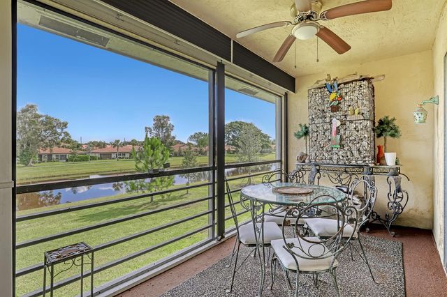 5620 Spindle Palm Court E, Delray Beach, FL 33484