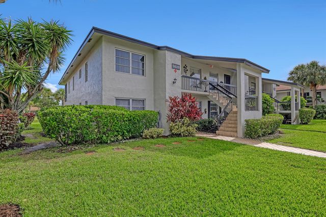 5620 Spindle Palm Court E, Delray Beach, FL 33484