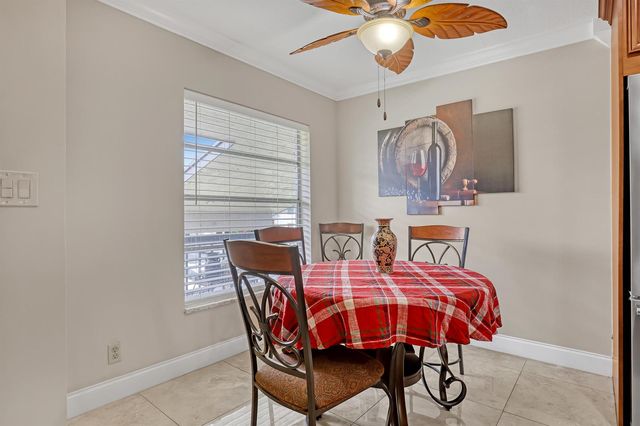 5620 Spindle Palm Court E, Delray Beach, FL 33484