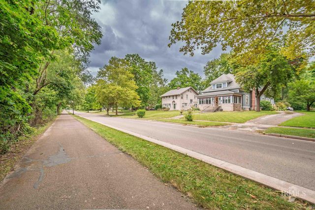 404 E McCulloch Boulevard, Muncie, IN 47303