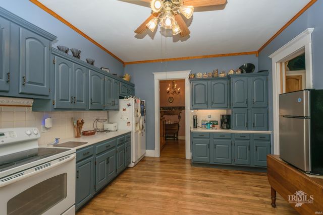 404 E McCulloch Boulevard, Muncie, IN 47303