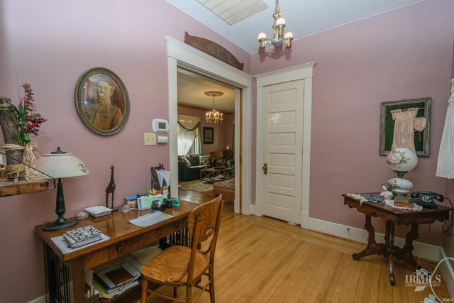 404 E McCulloch Boulevard, Muncie, IN 47303