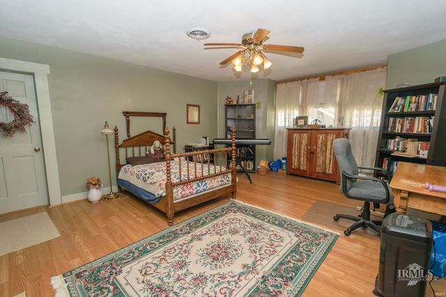 404 E McCulloch Boulevard, Muncie, IN 47303