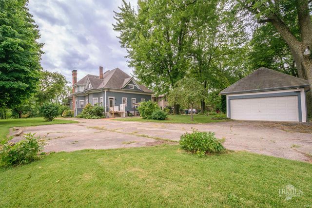 404 E McCulloch Boulevard, Muncie, IN 47303