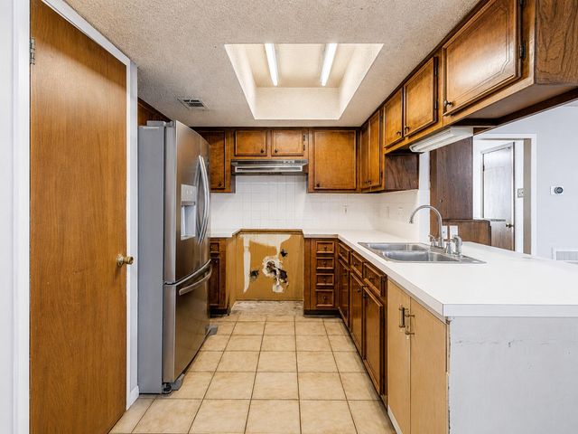 2710 Burke Road, Pasadena, TX 77502