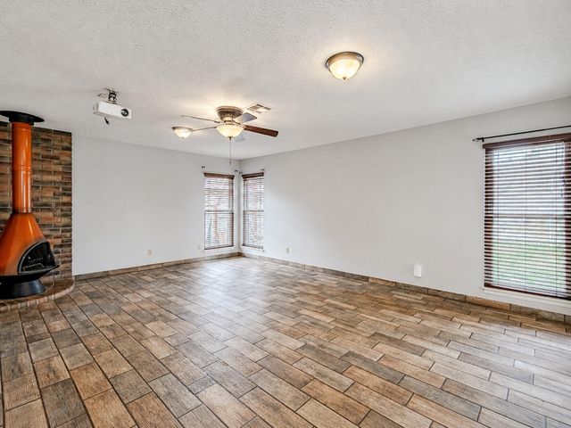 2710 Burke Road, Pasadena, TX 77502