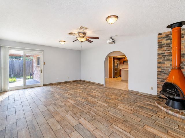 2710 Burke Road, Pasadena, TX 77502