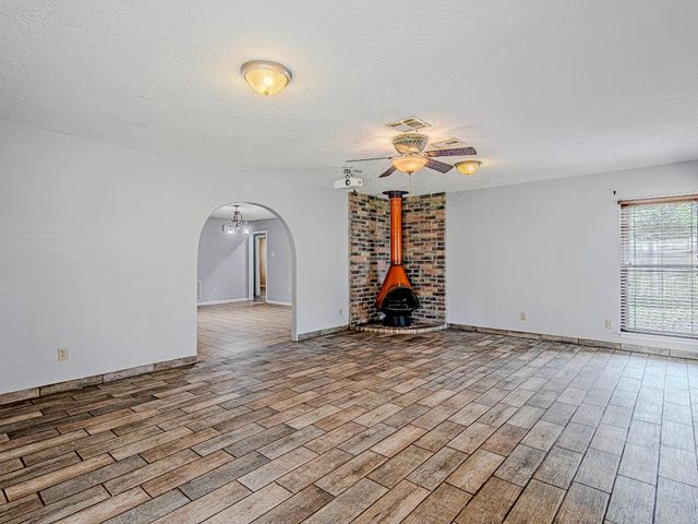 2710 Burke Road, Pasadena, TX 77502