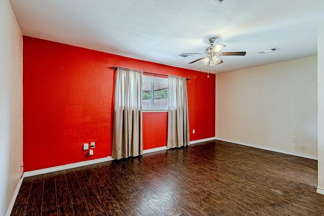 2710 Burke Road, Pasadena, TX 77502
