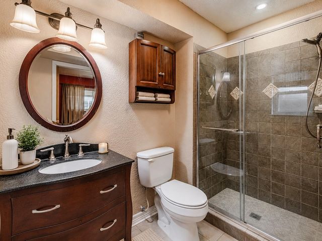 2710 Burke Road, Pasadena, TX 77502