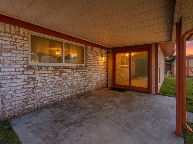 2710 Burke Road, Pasadena, TX 77502