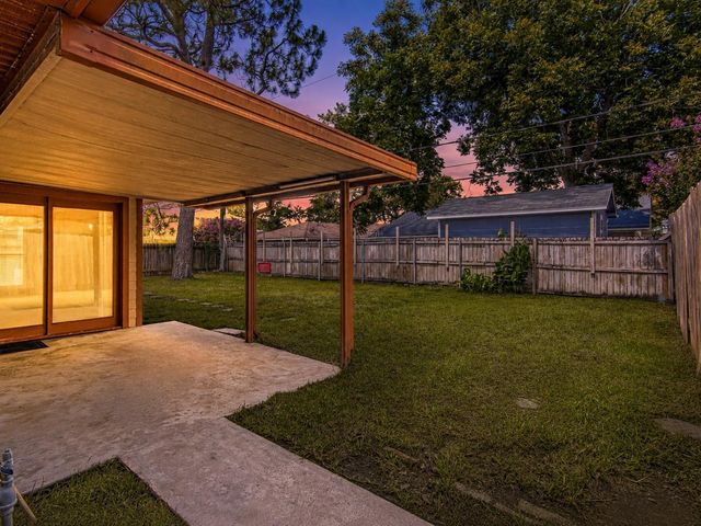 2710 Burke Road, Pasadena, TX 77502