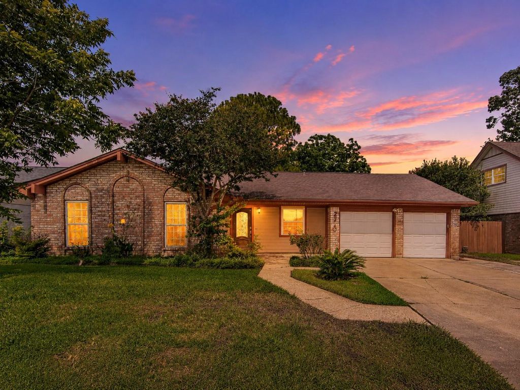 2710 Burke Road, Pasadena, TX 77502