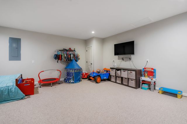 260 Celeste Dr, Baxter, TN 38544