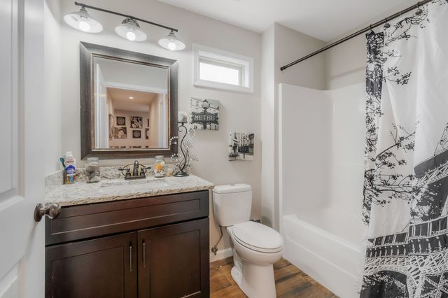 260 Celeste Dr, Baxter, TN 38544