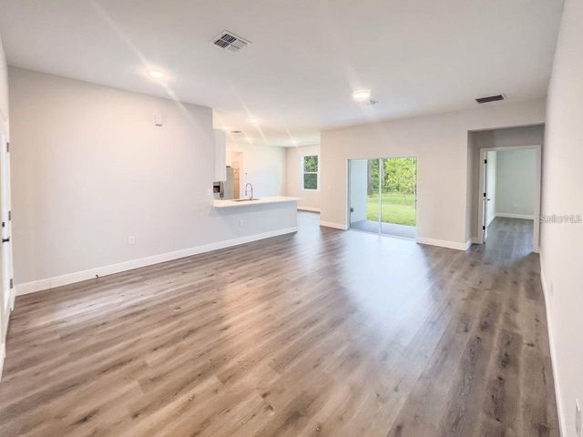 1580 EAST PARKWAY, Deland, FL 32724