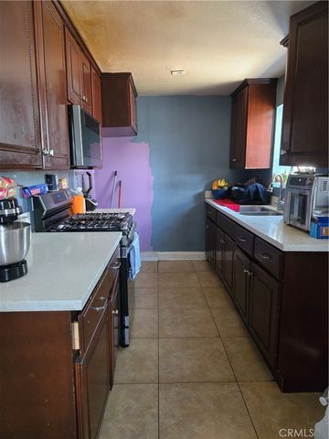 1117 N Santa Fe, Compton, CA 90221