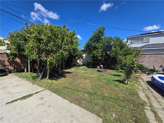 1117 N Santa Fe, Compton, CA 90221